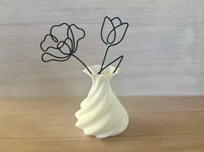 Wavy Swirl Vase