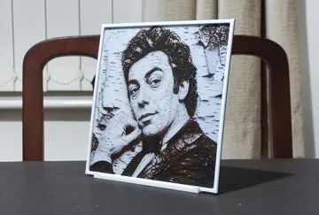 Cuadro decorativo en 3D: Tim Curry (1946-2026) - 3 Color HueForge — vista de referencia 3