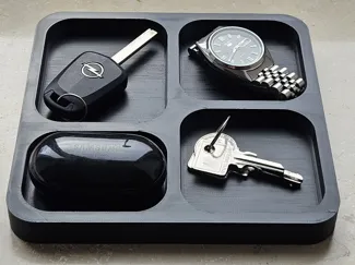 Minimalistic key tray