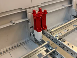 ABB Striebel & John Füllstück Abdeckungshalter