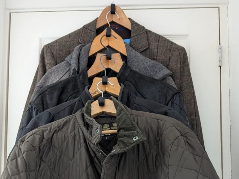 Clothes hangers 