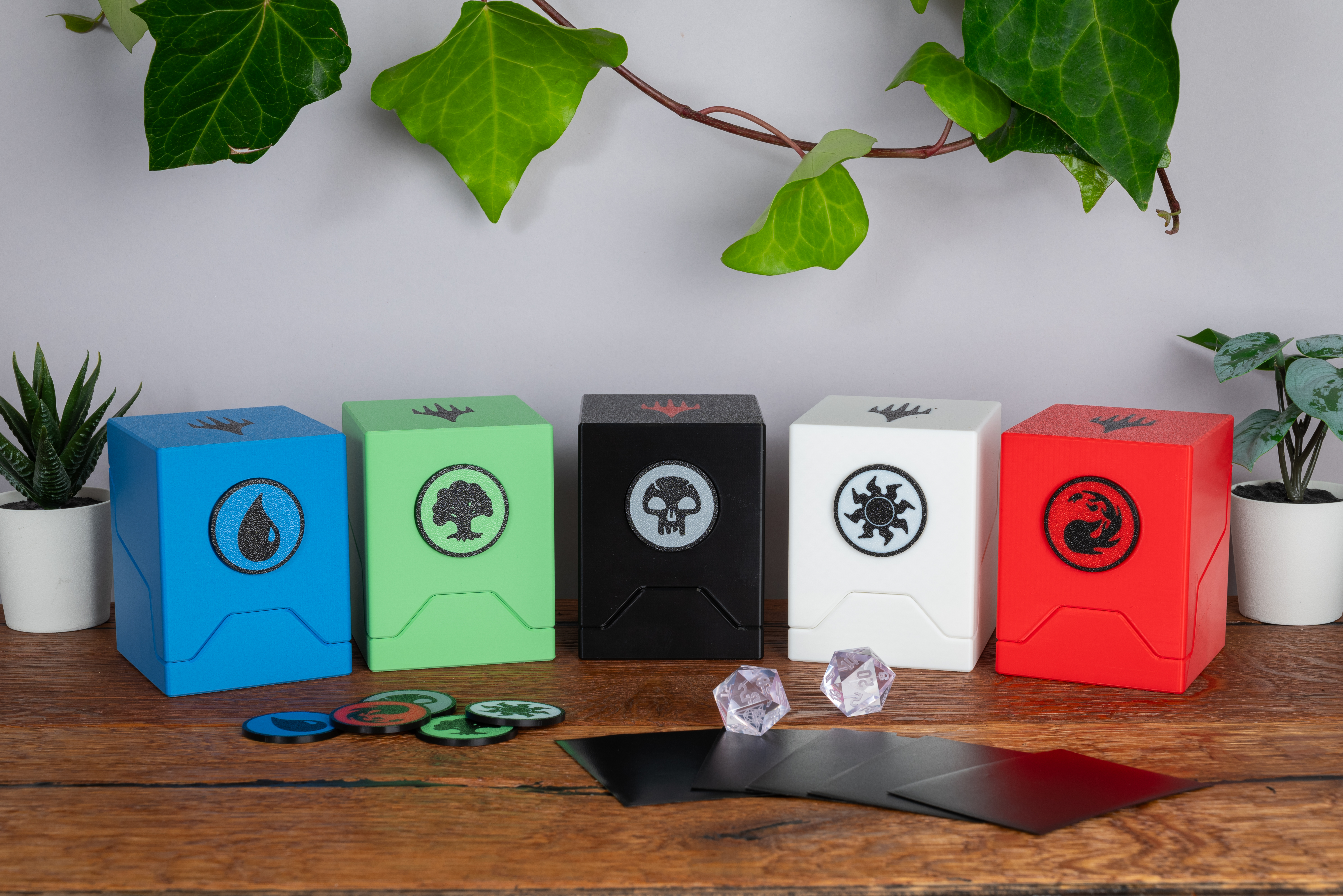 Miniatura 2 do modelo 3D MTG Deck Box 100 Cards With Mana Magnetic Tokens