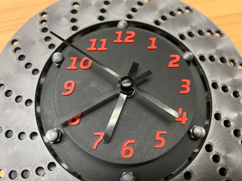 Brake Disk Wall Clock Hub with Nürburgring Style Digits
