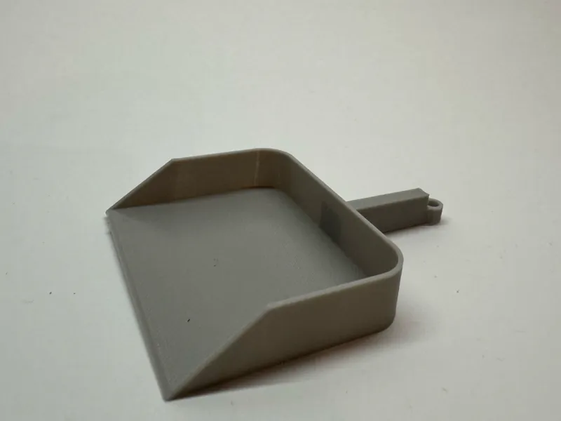 Simple kitchen shovel