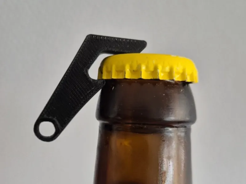 SnapCap – Minimal Bottle Opener