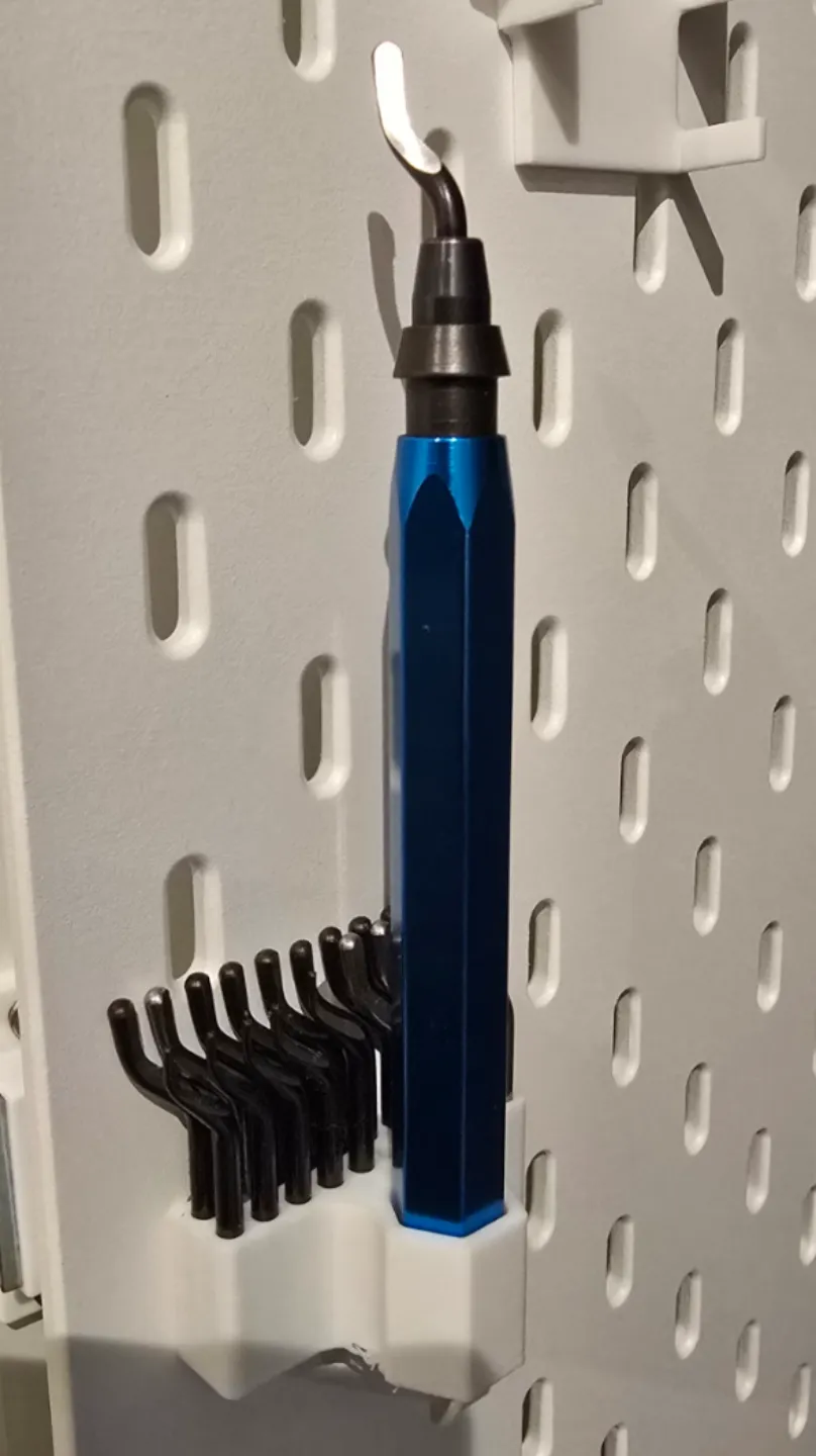 Deburring tool holder for Skadis by Jaminis 3D - MakerWorld