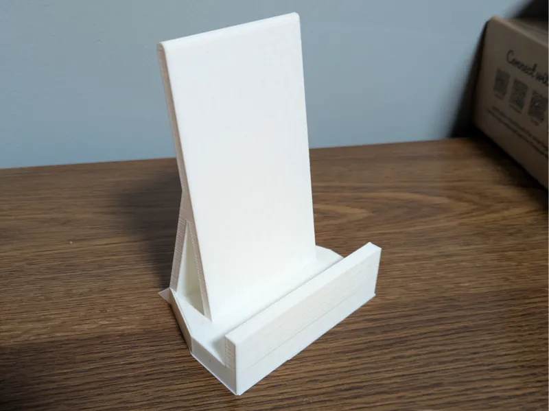 Minimalist Ansel-Style Phone Stand