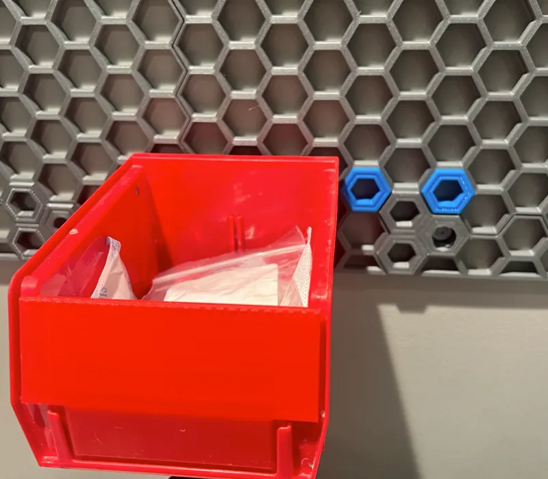 Akro bin mount for HSW wall