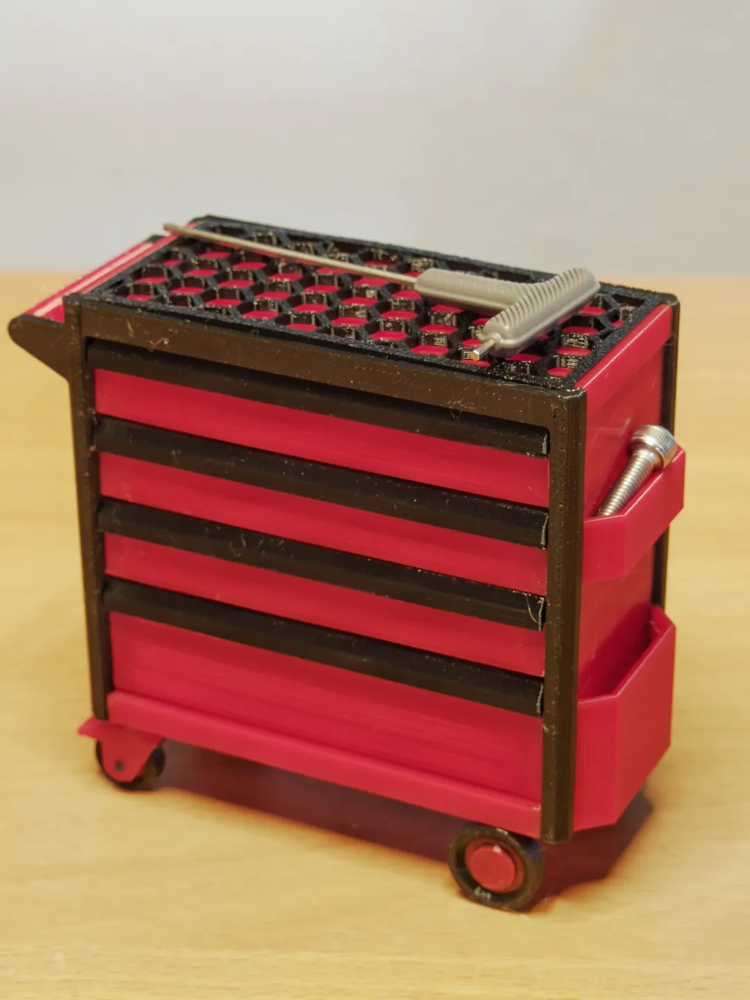 Miniature Workshop Trolley V2 view 2