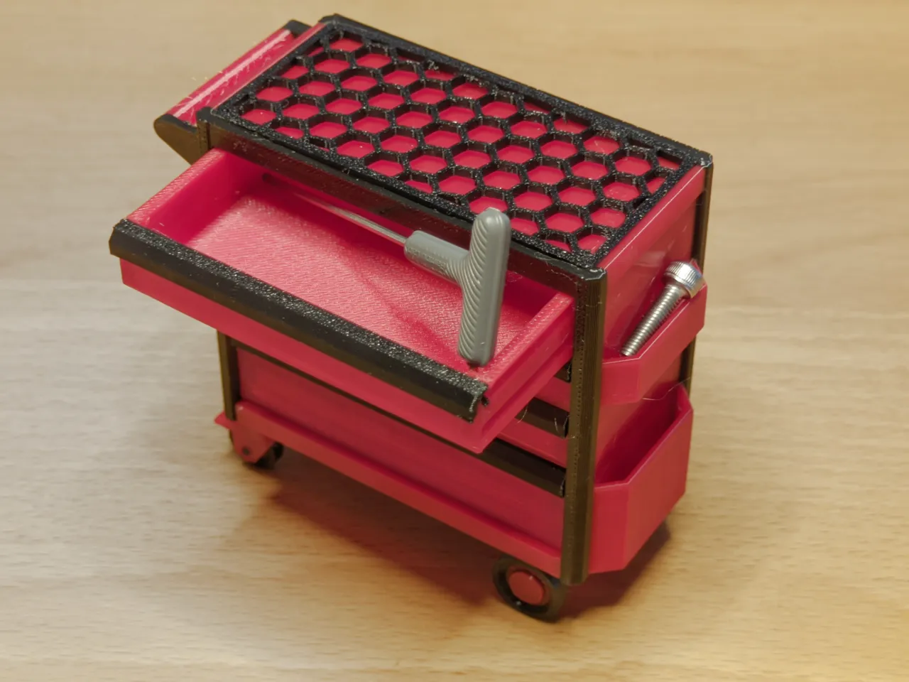 Miniature Workshop Trolley V2 view 3