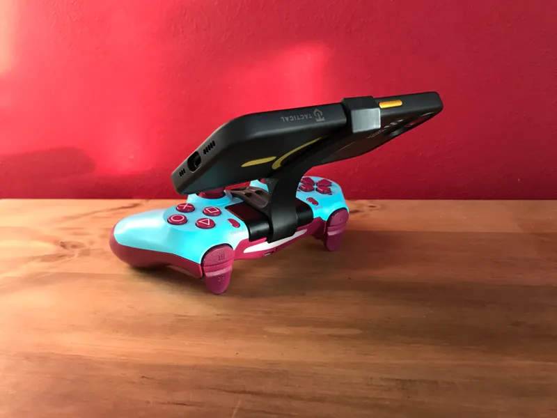 PS4 Controller Phone Mount