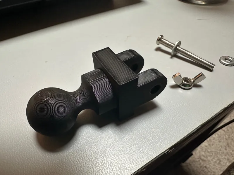 Ram mount for mini desktop fan