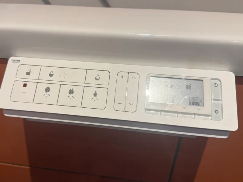 Winkel für Grohe Dusch WC Steuerung