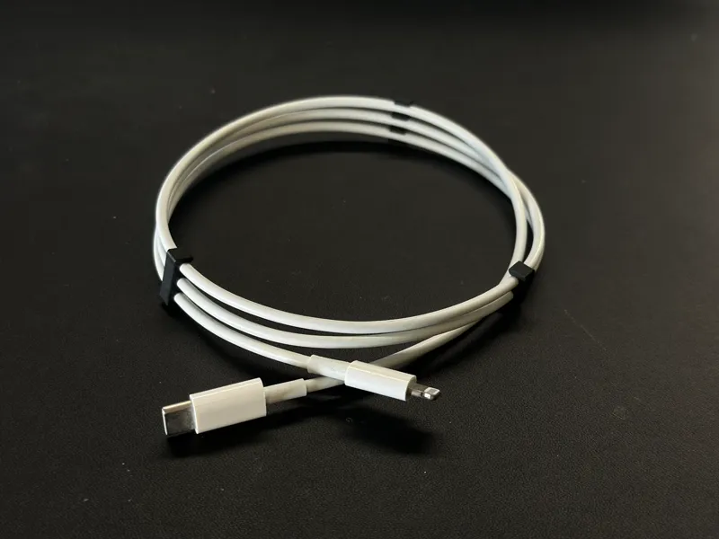 Cable Clip for Classic Apple Cable (2 & 3 Loops)