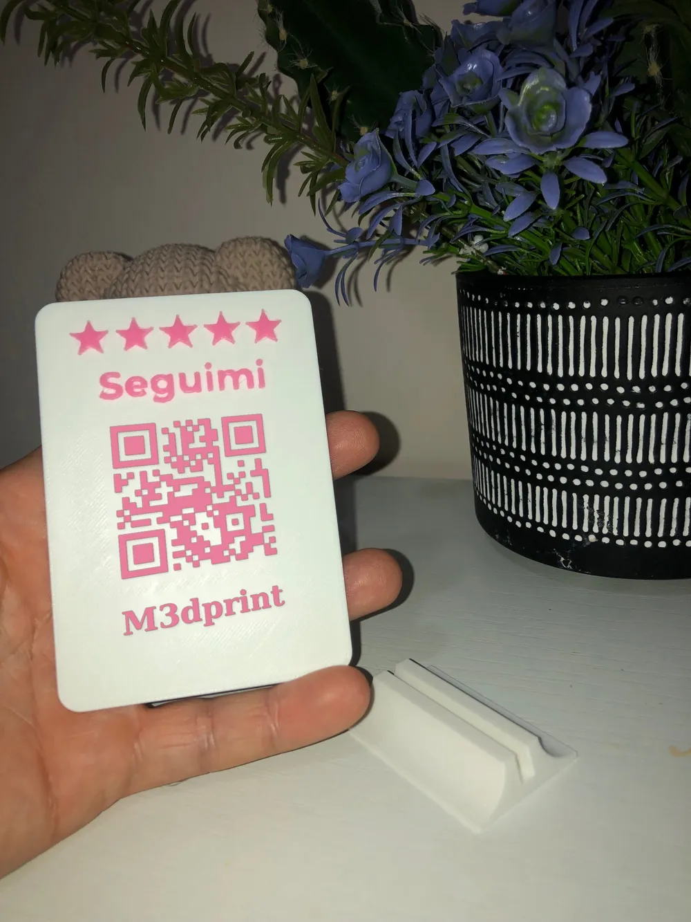 Counter Base Model Desk QR code sign with base - Free 3D Print Model - MakerWorld