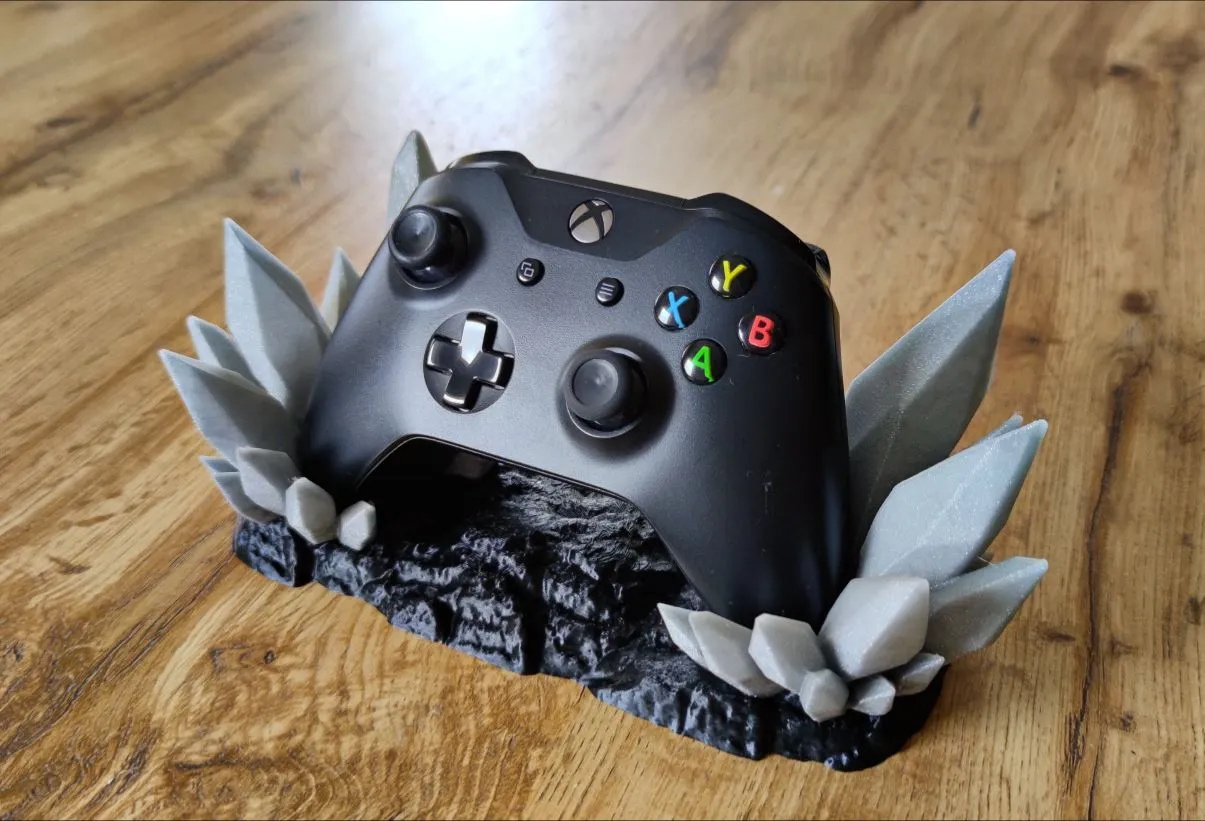 Crystal Xbox One controller holder view 2