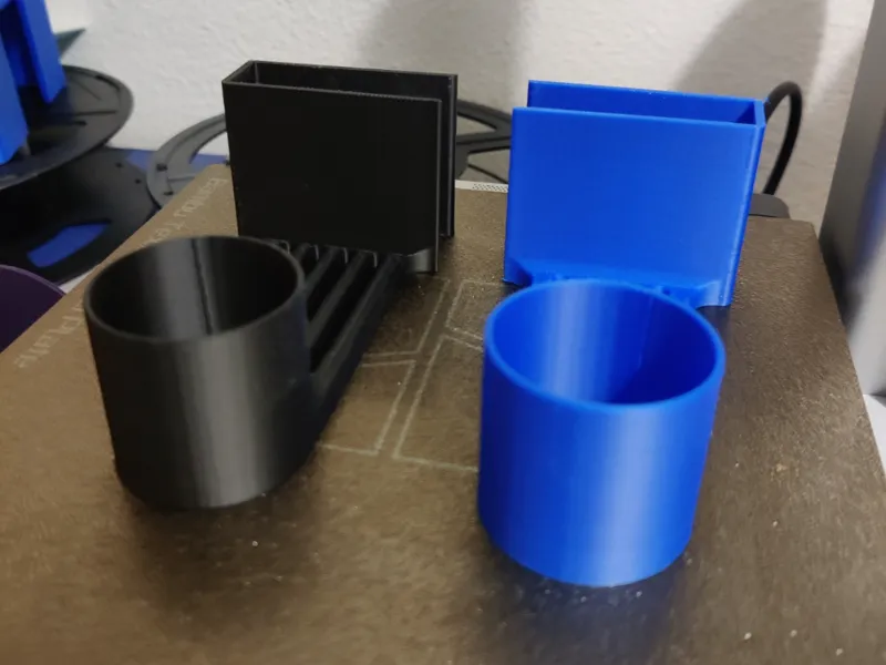 Kitchen paper roll holder