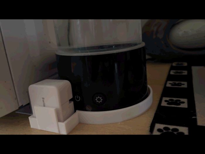 SwitchBot + Jellyfish Lamp