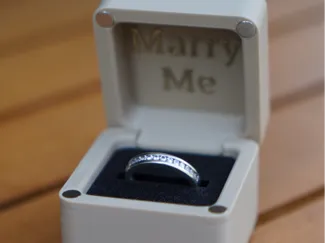 Engagement Ring Box - Modern, Minimalistic, no AMS