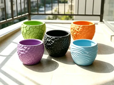 Round flowerpot