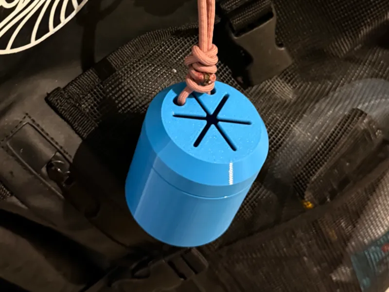 Pocket Trashcan