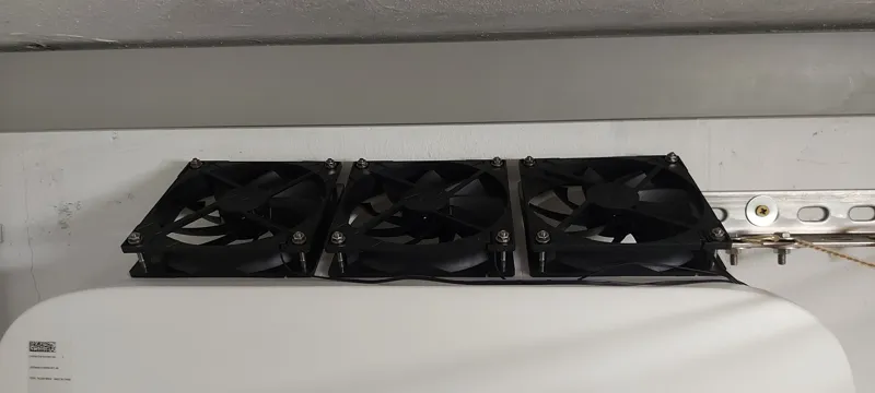 Inverter , Wechselrichter Huawei Sun 2000 Kühlung