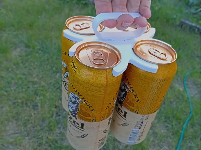 4 beer can handle/carrier