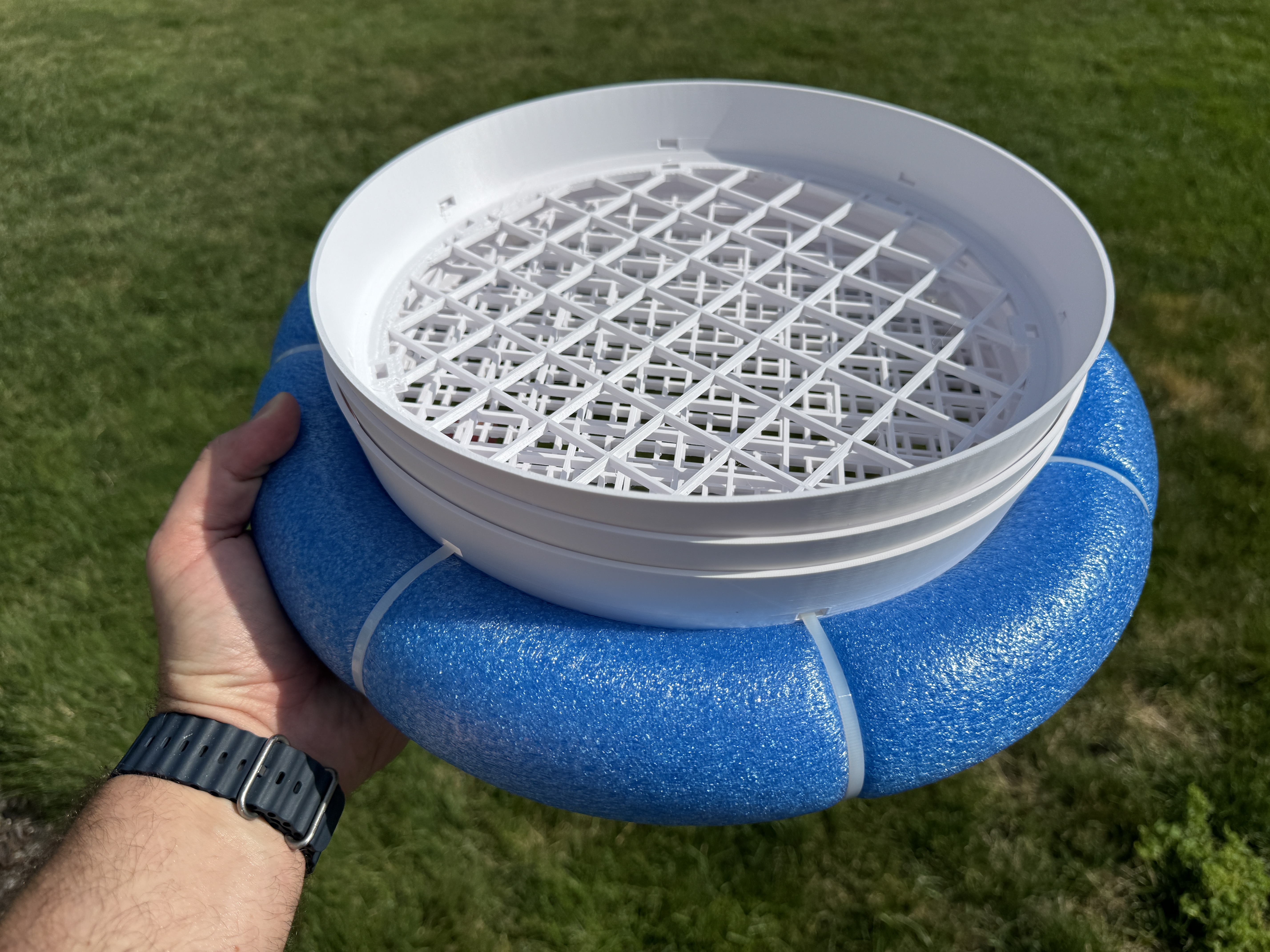 Miniatura 2 do modelo 3D Ultimate Floating Beach Sifter - Stackable 