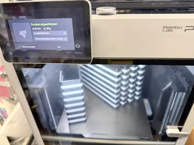 Desktop organizer for electronics