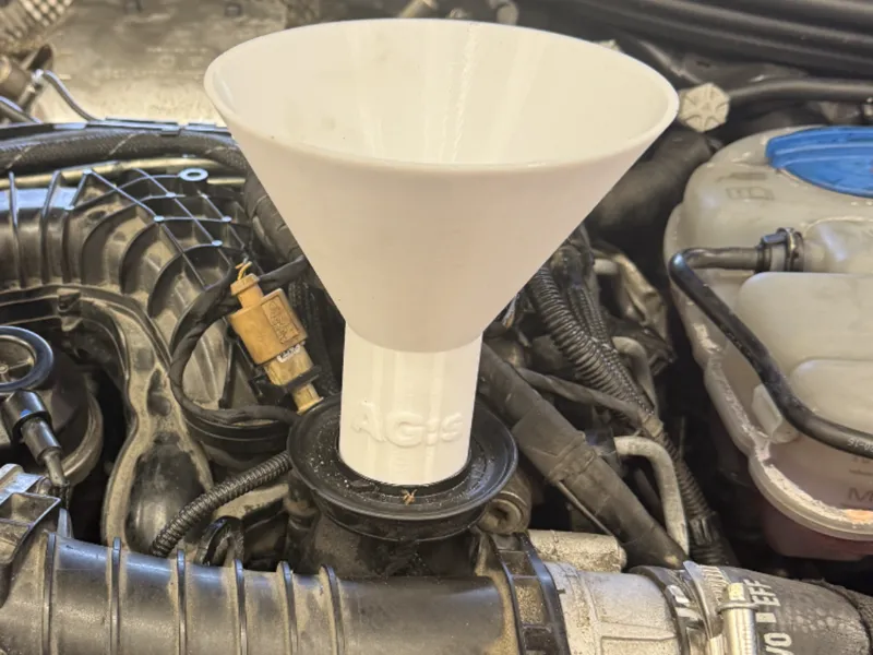AUDI oil fill funnel