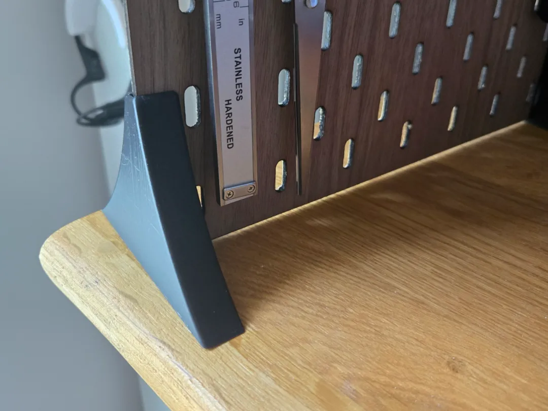 Pieds pour panneau Ikea Skadis