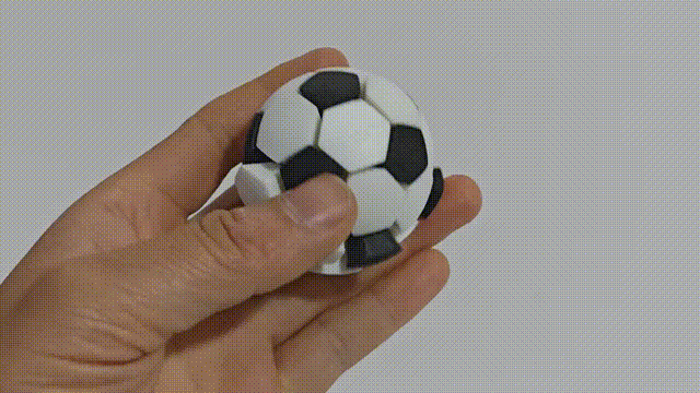 伸缩解压足球
