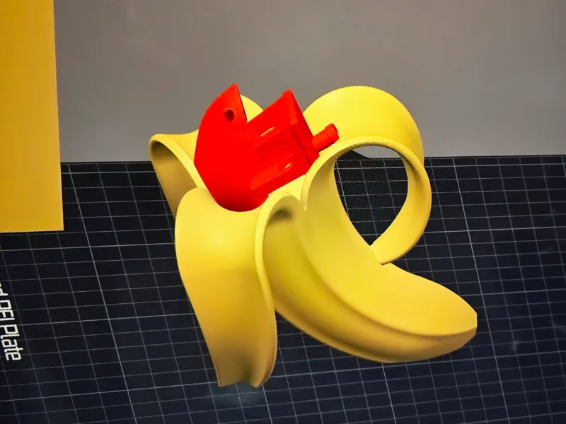 BananaAlien_Benchy