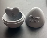 Œuf surprise avec cœur — photo 1