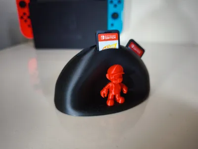Super Mario 5-Slot Game Card Holder (Multi-Color)