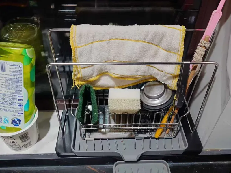 厨房清洁物品沥水底座