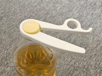 Captic, the bottle opener for PET & Tetra Pak