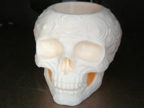 Skull pen holder