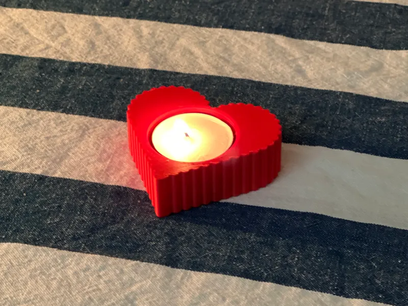 Ribbed Heart Tealight Candle Holder