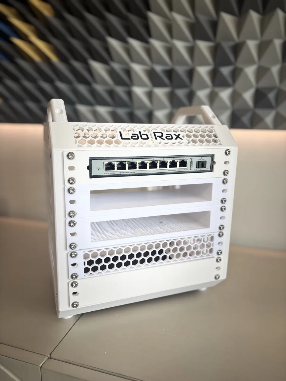 10 Inch Mini Rack Generator view 4