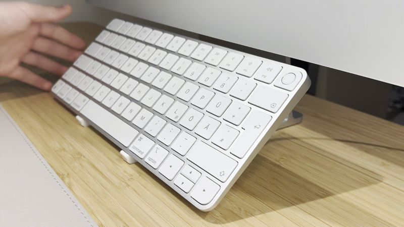 I Mac Keyboard Holder
