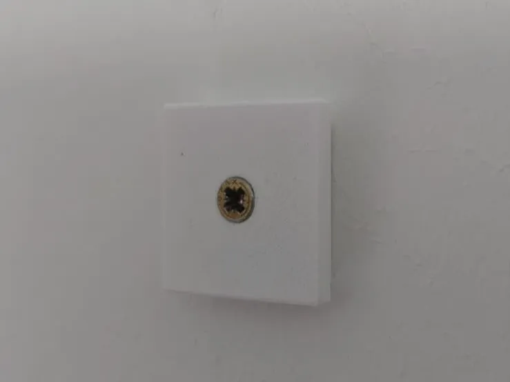 Wandhalterung IKEA NÄVLINGE Lampe (minimalistisch)