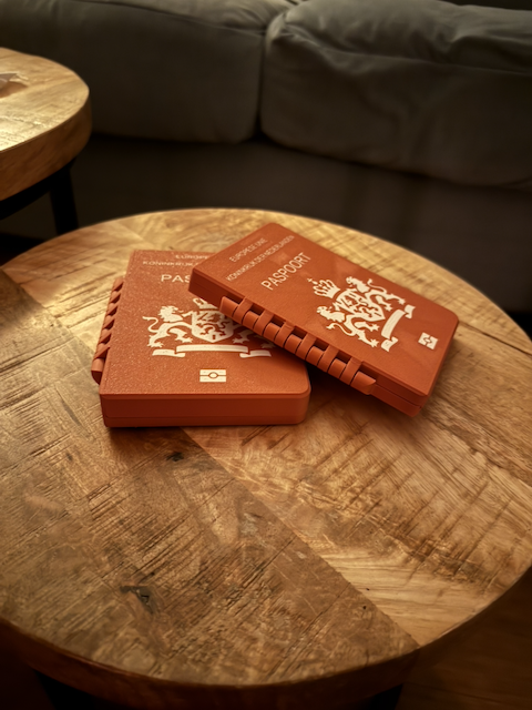Miniatura 16 do modelo 3D Sleek Passport Case