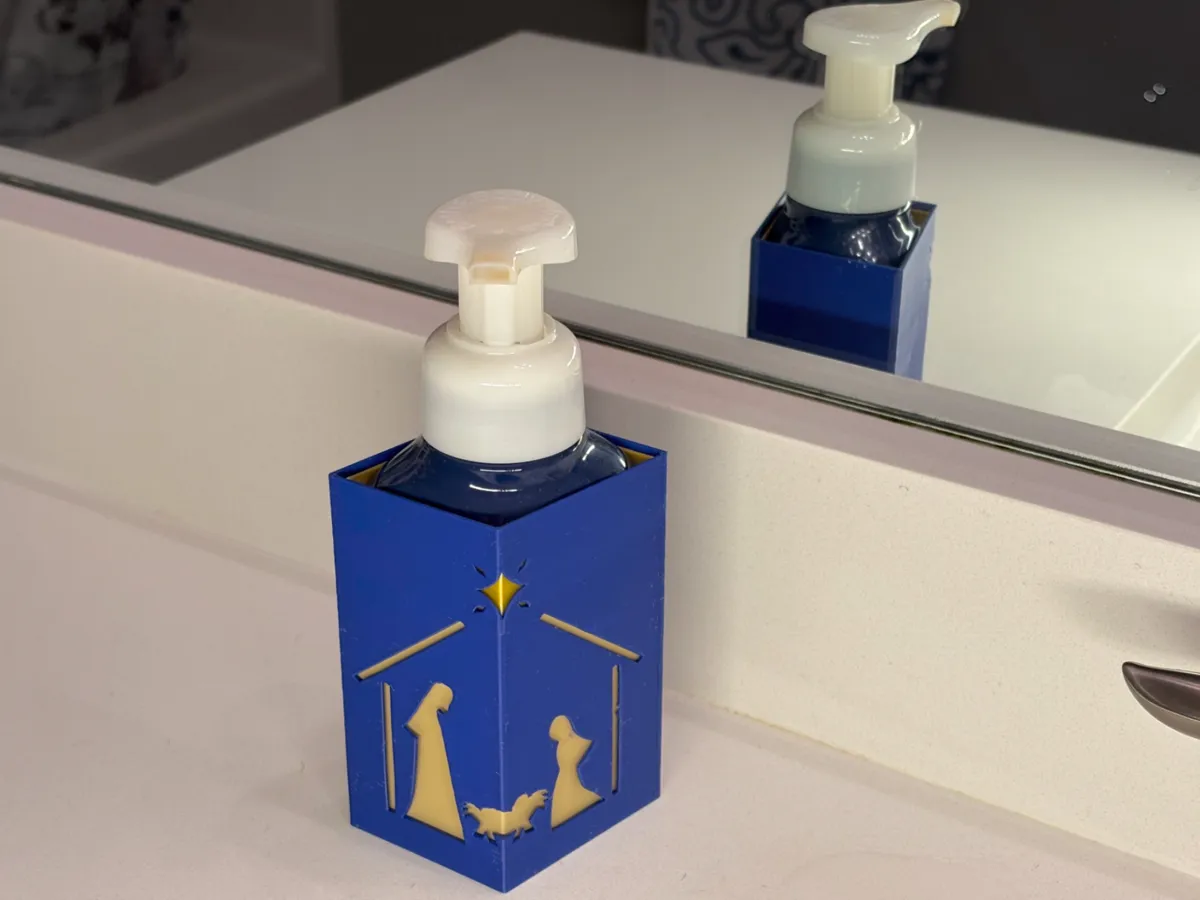 Nativity Sleeve for Hand Soap Dispenser by thczv MakerWorld: Download Free 3D Models - 3D model önizlemesi