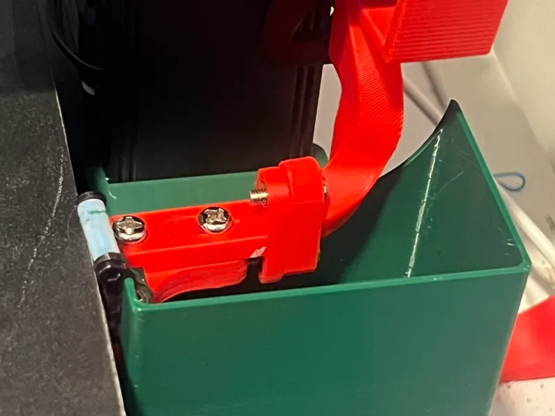 E3S1 Wiper poop bin