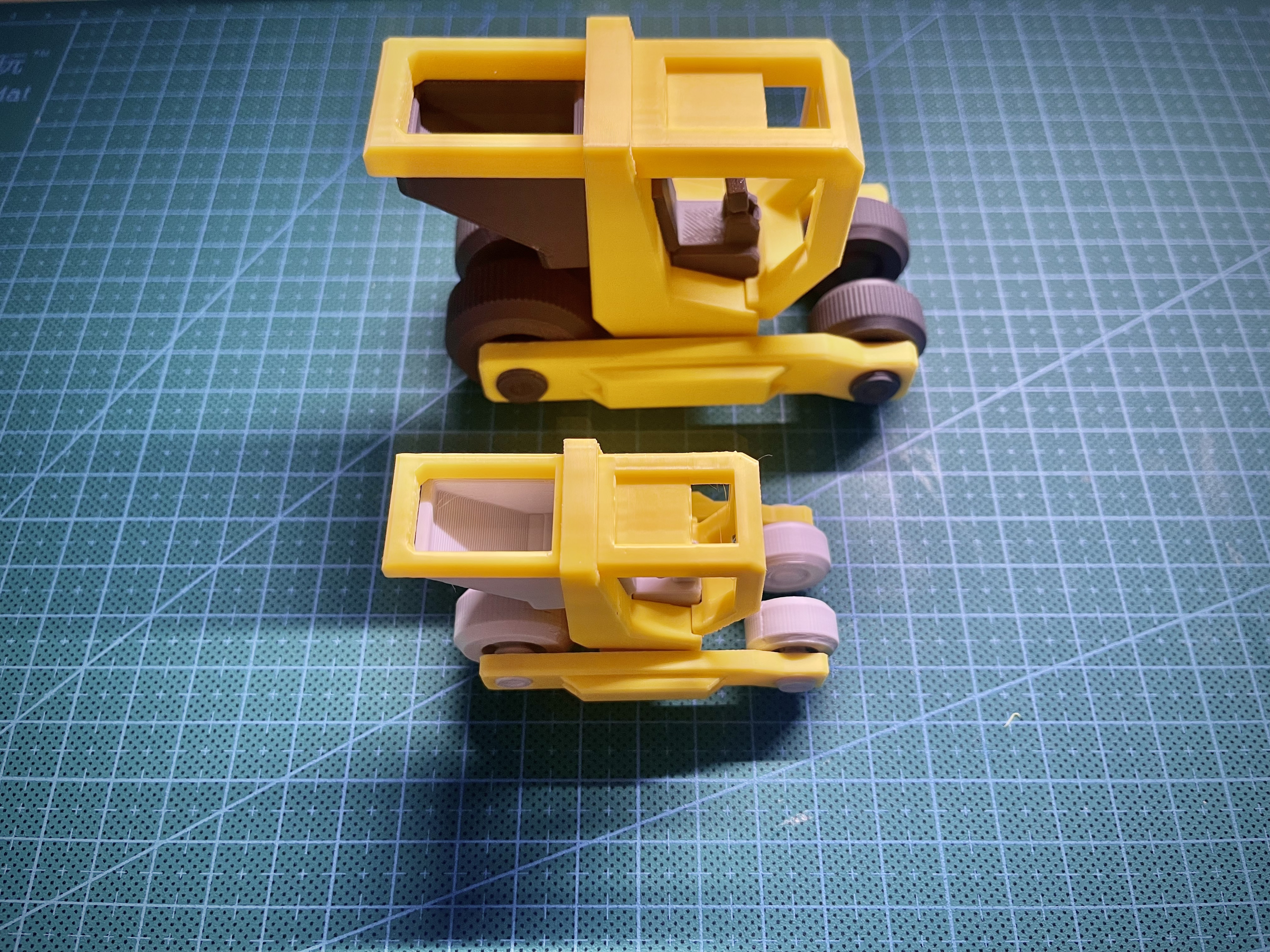 Miniatura 2 do modelo 3D 「磐石Ⅰ型」矿物运输工程小车|极少支撑 | 车轮可动
