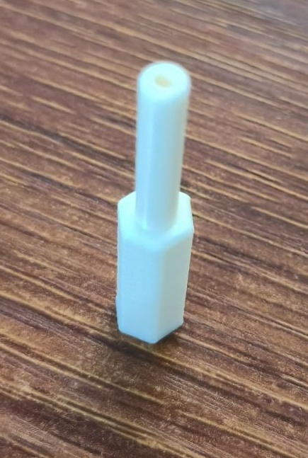Miniatura 2 do modelo 3D 干燥箱耗材线头固定器