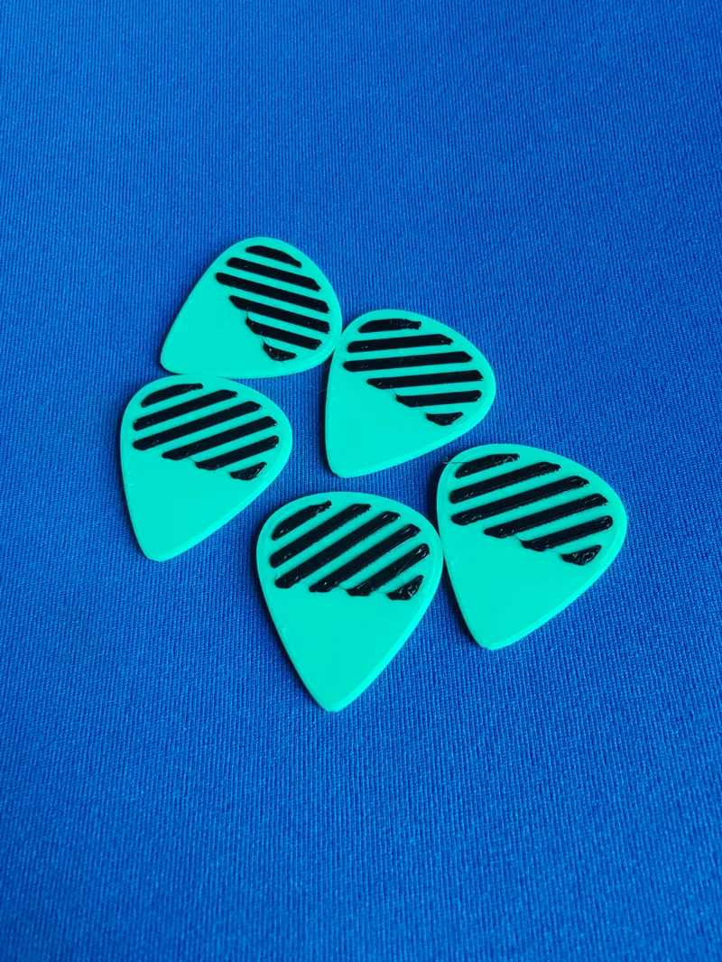 Dual Material Grippy Guitar Pick