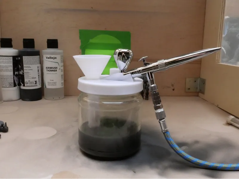 Airbrush Cleaning Pot