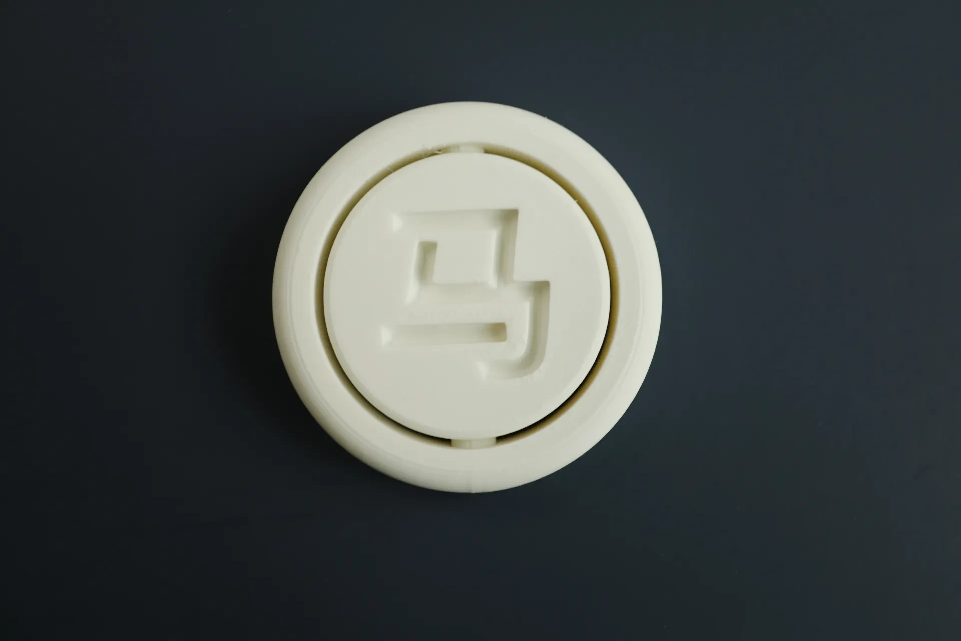 Miniatura 2 do modelo 3D 牛马旋转陀螺转盘解压玩具（一体打印30分钟）